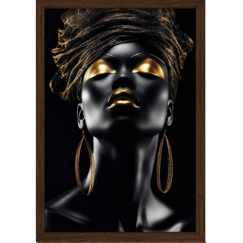 Quadro com estampa frontal de mulher estilizada com maquiagem dourada, usando brincos grandes e um turbante com textura dourada, criando um visual luxuoso.