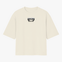 Camiseta com estampa frontal de "IRON DISCIPLINE" com design gráfico e estampa traseira de "CONSTÂNCIA IRON DISCIPLINE" em fonte destacada e marcante.