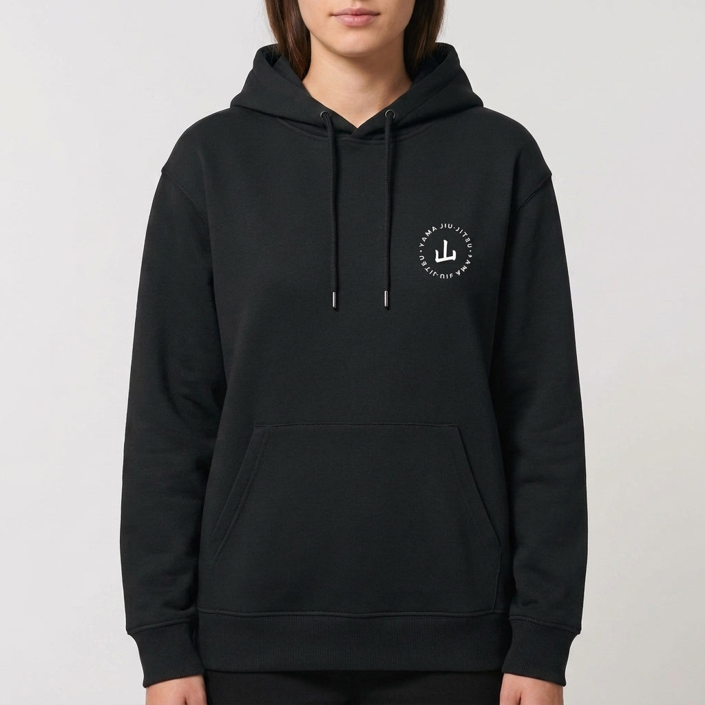 Moletom com estampa frontal de logo circular minimalista e estampa traseira de círculo maior envolvendo grafismo estilizado com texto ao redor.