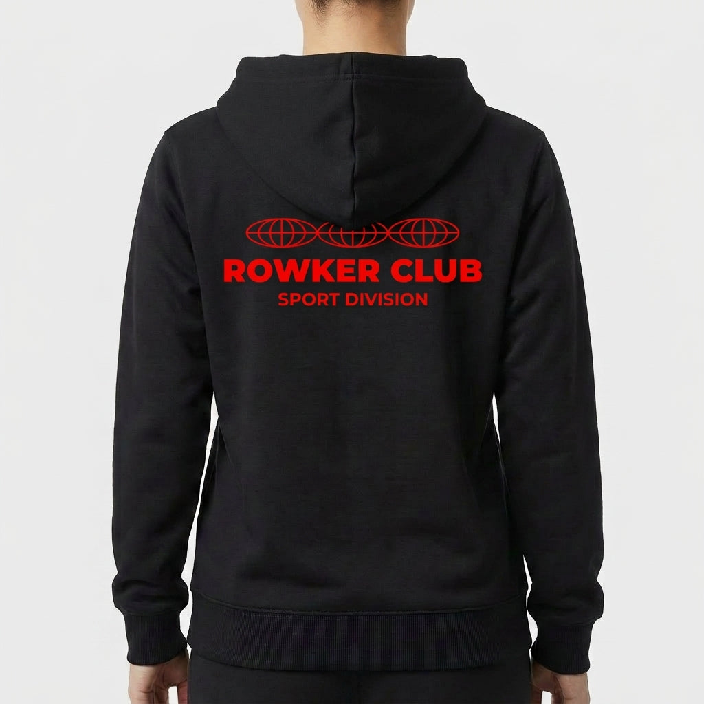 Moletom com estampa frontal de texto "ROWKER CLUB SPORT DIVISION" e estampa traseira de texto idêntico abaixo de três esferas estilizadas.