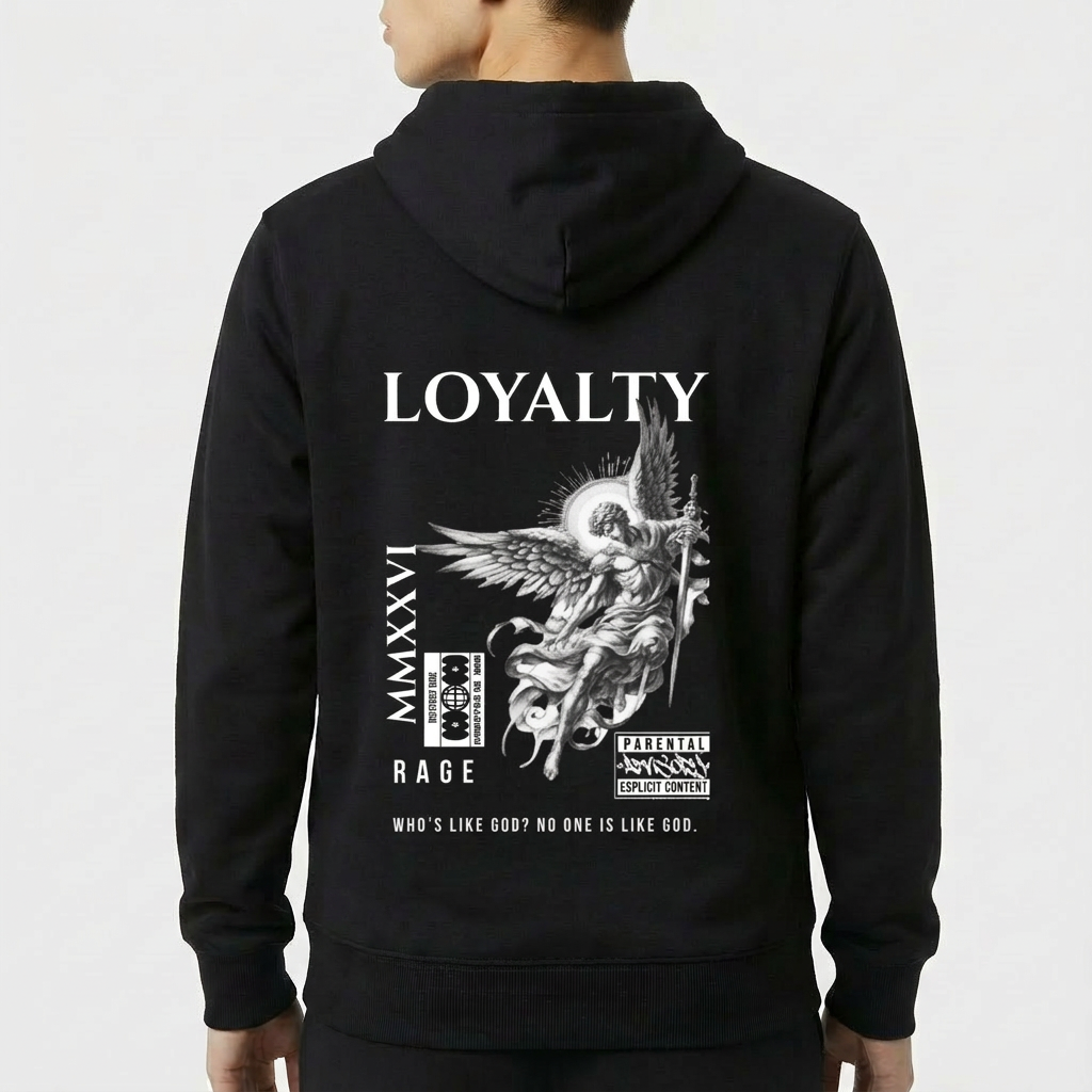 Moletom com estampa frontal de pequeno desenho de dragão e estampa traseira de anjo com espada, textos "LOYALTY" e mensagens adicionais.