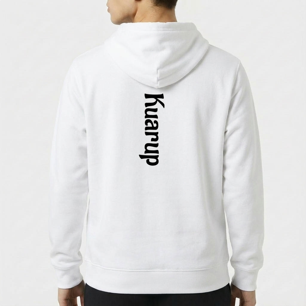 Moletom com estampa frontal de design geométrico com linhas curvas, cruz vermelha central e palavras "Kuarup" e "Xingu", e estampa traseira de texto vertical "Kuarup".