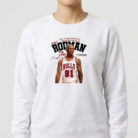 Moletom com estampa frontal de jogador de basquete em uniforme, assinatura e frase motivacional, além de elementos gráficos estilizados.