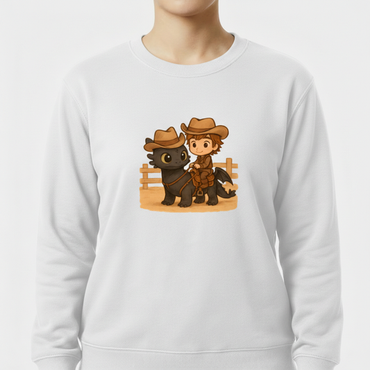 Moletom com estampa frontal de menino e dragão usando chapéus de cowboy, em frente a uma cerca, criando um cenário de fazenda animado.