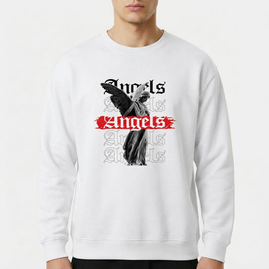 Moletom com estampa frontal de estátua de anjo em preto, sobreposta a repetição da palavra “Angels” em diferentes tamanhos com destaque vermelho.