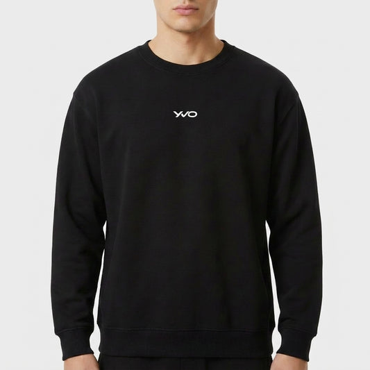 Moletom com estampa frontal de logotipo minimalista estilizado nas letras Y e O, dispostas de modo a criar um impacto visual moderno e atraente.