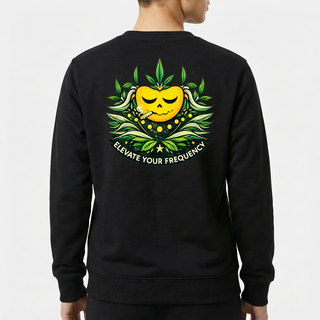 Moletom com estampa frontal de símbolo estilizado e estampa traseira de rosto sorridente rodeado por folhas verdes com texto "Elevate Your Frequency" abaixo.