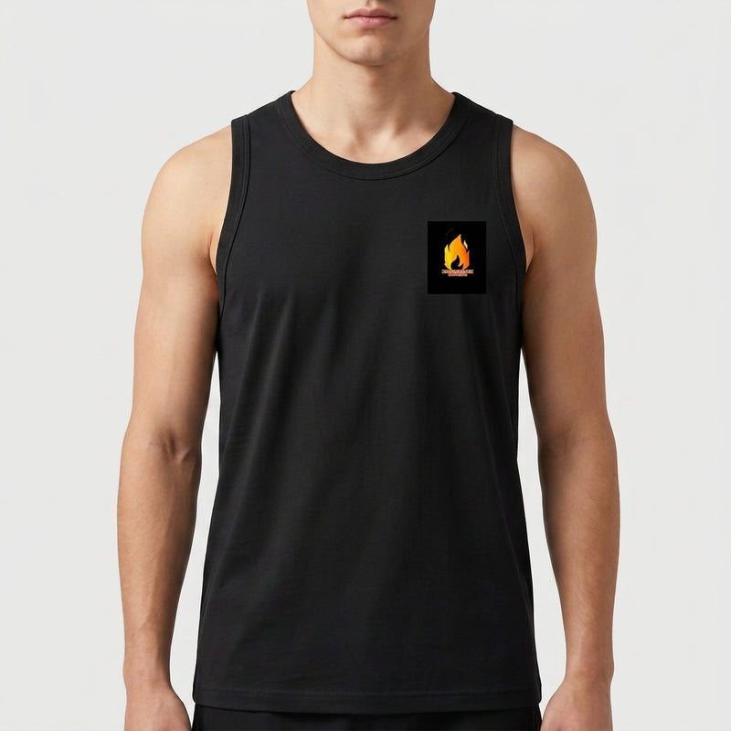 Camiseta regata com estampa frontal de uma pequena chama estilizada e estampa traseira de uma grande chama com texto na base, criando destaque visual.