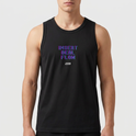 Camiseta regata com estampa frontal de texto pixelado "INSERT DEAL FLOW" em estilo retrô digital acima da inscrição menor "ABCVCS".