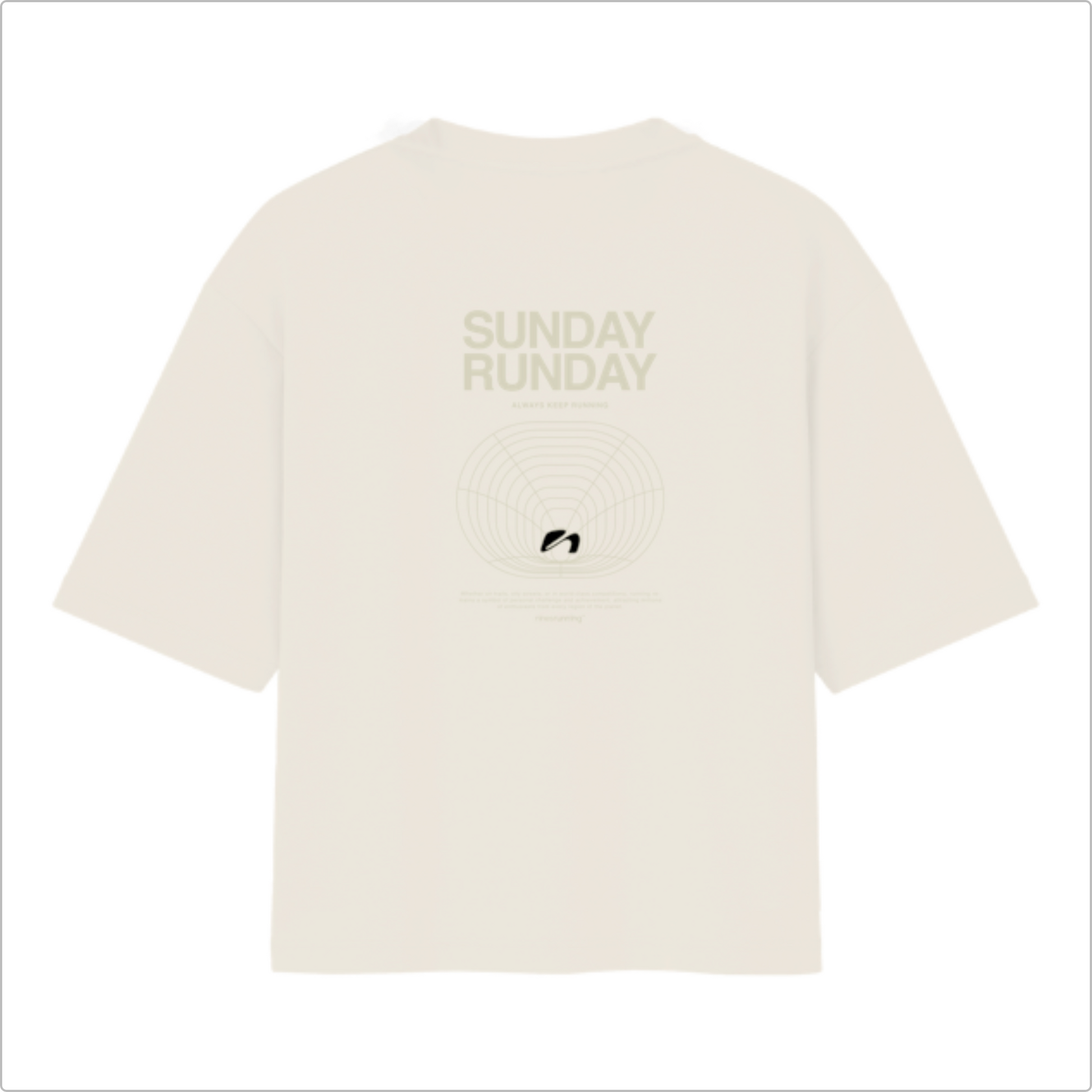 Camiseta com estampa frontal de pequeno logotipo e texto abaixo e estampa traseira com texto grande "SUNDAY RUNDAY", um padrão circular e texto adicional.