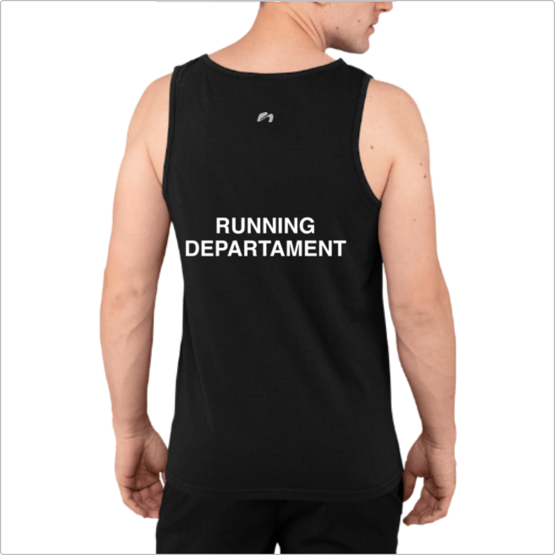 Camiseta regata com estampa frontal de pequeno texto "RUNNING DEPARTMENT" acompanhado de um símbolo estilizado, e estampa traseira com grande texto similar.