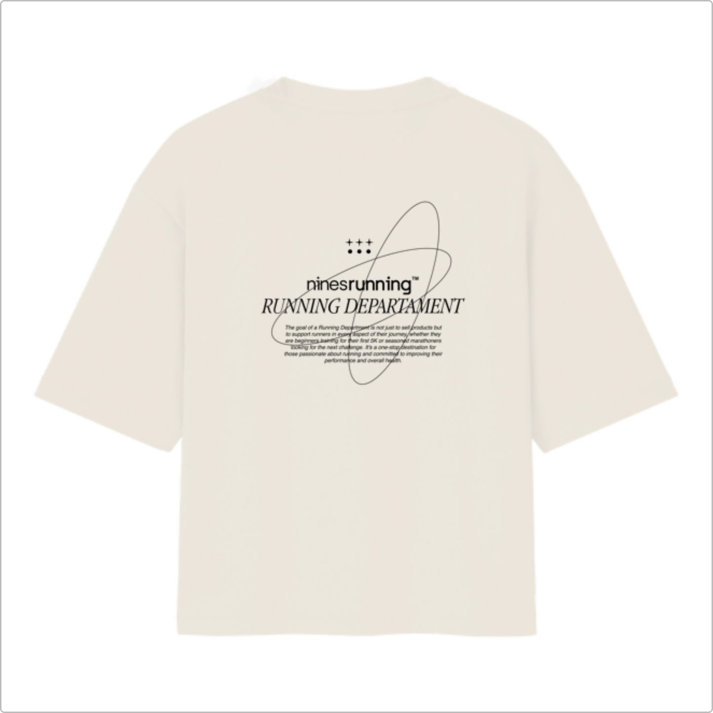Camiseta com estampa frontal de texto pequeno "ninesrunning RUNNING DEPARTMENT" e estampa traseira com texto ampliado e gráficos orbitais detalhados.