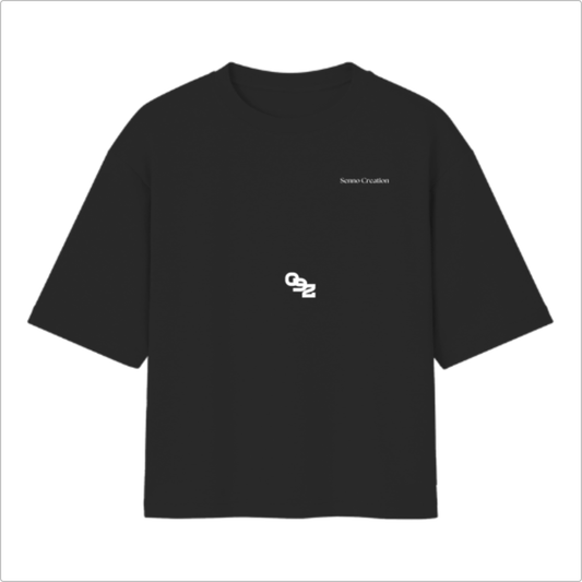 Camiseta com estampa frontal de frase "Some Creation" e "092", e estampa traseira com palavra "RUNNING" repetida e imagem dinâmica de corredor.