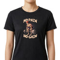 Camiseta com estampa frontal de uma figura masculina levantando pesos, cercada pelas frases "No Pain" acima e "No Gain" abaixo da imagem.