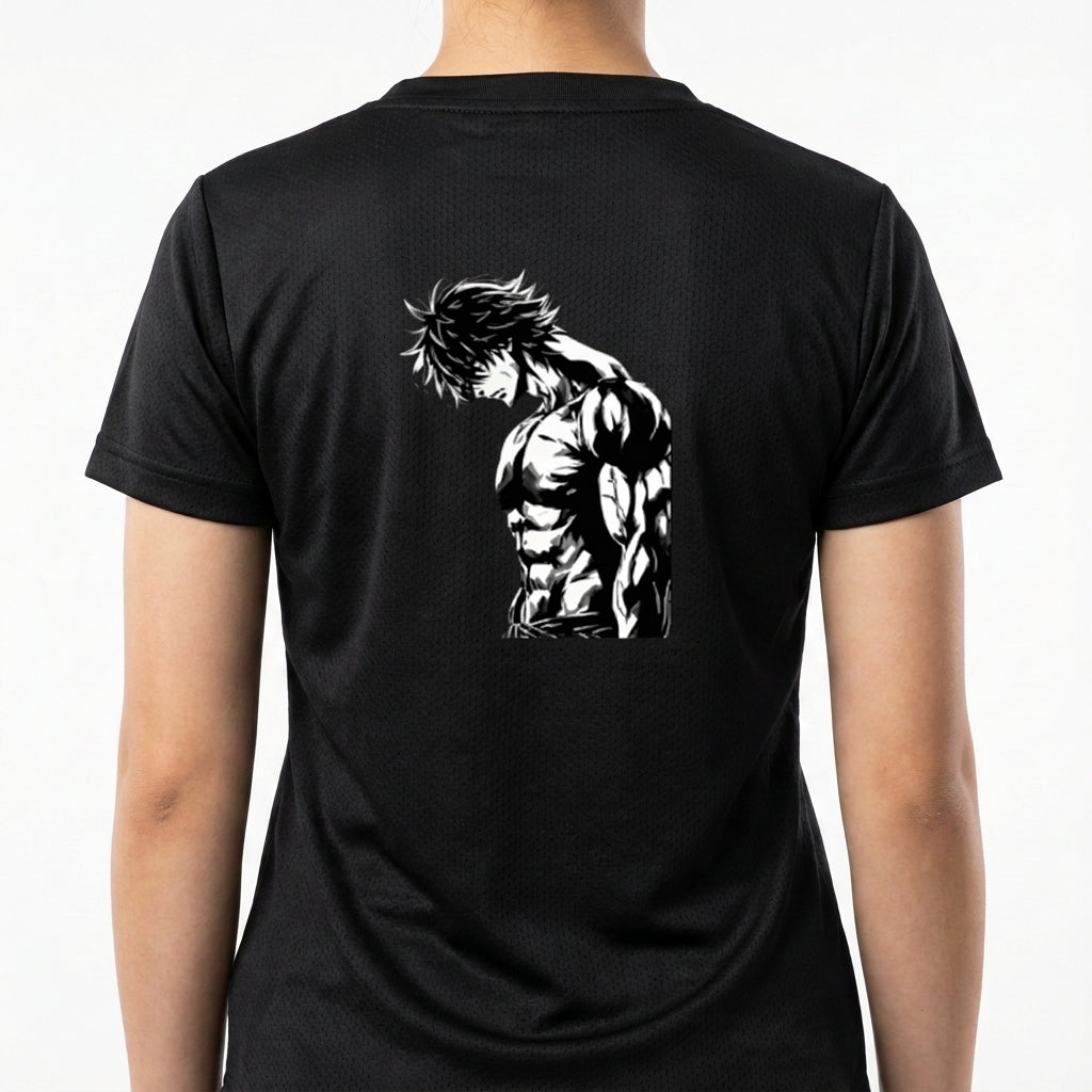 Camiseta com estampa frontal de personagem de mangá com cabelo desgrenhado e expressão séria, destacando músculos definidos e pose imponente.