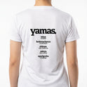 Camiseta com estampa frontal de "aparigraha. desapego" e estampa traseira de termos "yamas, satya, brahmacharya, ahimsa, asteya, aparigraha" com suas traduções.