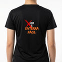 Camiseta com estampa frontal de bola de basquete e cesta, acompanhada da palavra "BIDO" estilizada verticalmente, e estampa traseira com a mensagem "X LISO & ENTERRA FÁCIL".