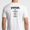 Camiseta com estampa frontal de "satya verdade" e estampa traseira de lista vertical com "yamas", incluindo termos como "satya", "brahmacharya" e outros significados.