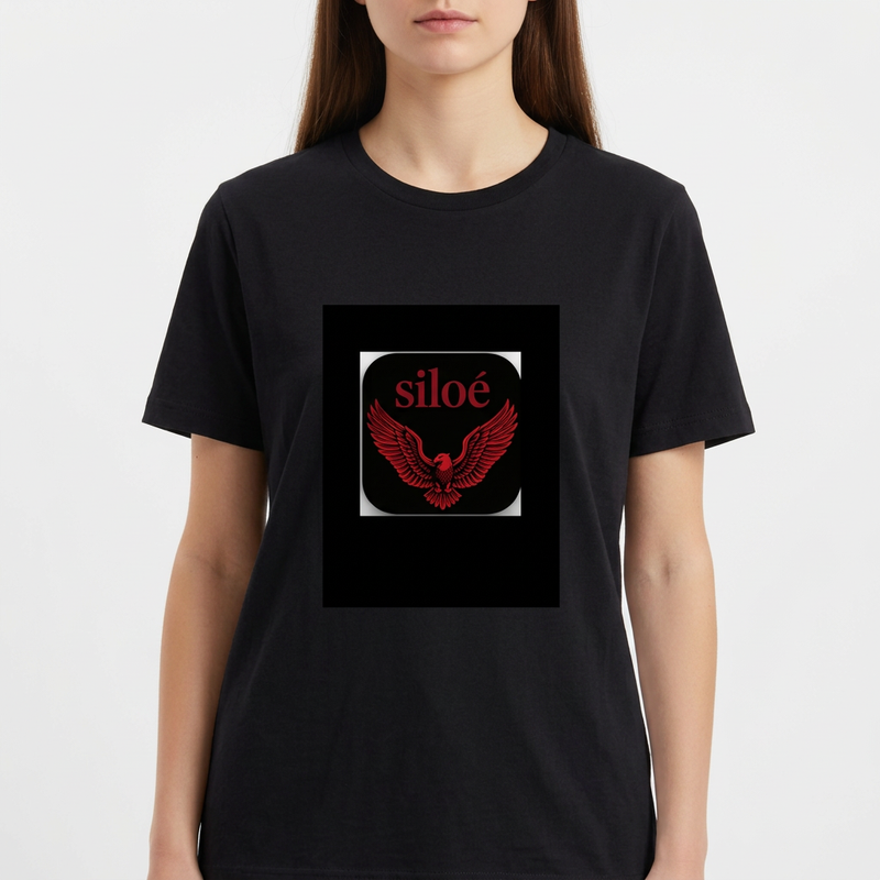Camiseta com estampa frontal de águia de asas abertas em destaque abaixo do texto "siloé", ambos em um design contrastante e centralizado.