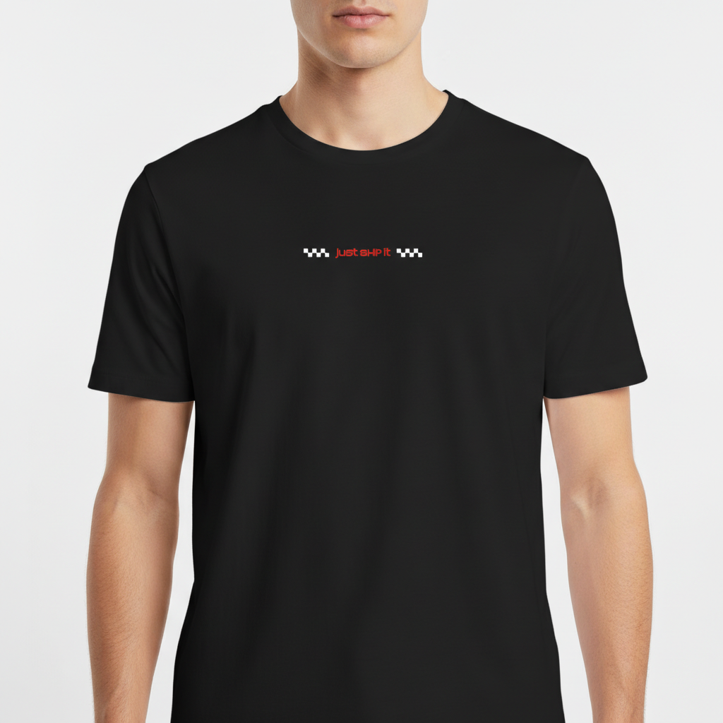 Camiseta com estampa frontal de elementos gráficos e texto "just ship it" e estampa traseira com frase inspiradora em vários estilos tipográficos.