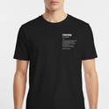 Camiseta com estampa frontal de texto descrevendo a definição da palavra "money", incluindo pronúncia, um ícone de som e três sentidos contextualizados.