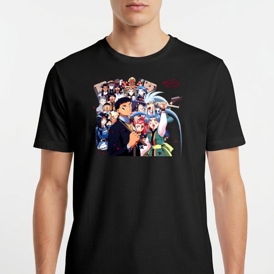 Camiseta com estampa frontal de diversos personagens de anime alinhados, exibindo expressões variadas, alguns com adereços únicos e poses dinâmicas.