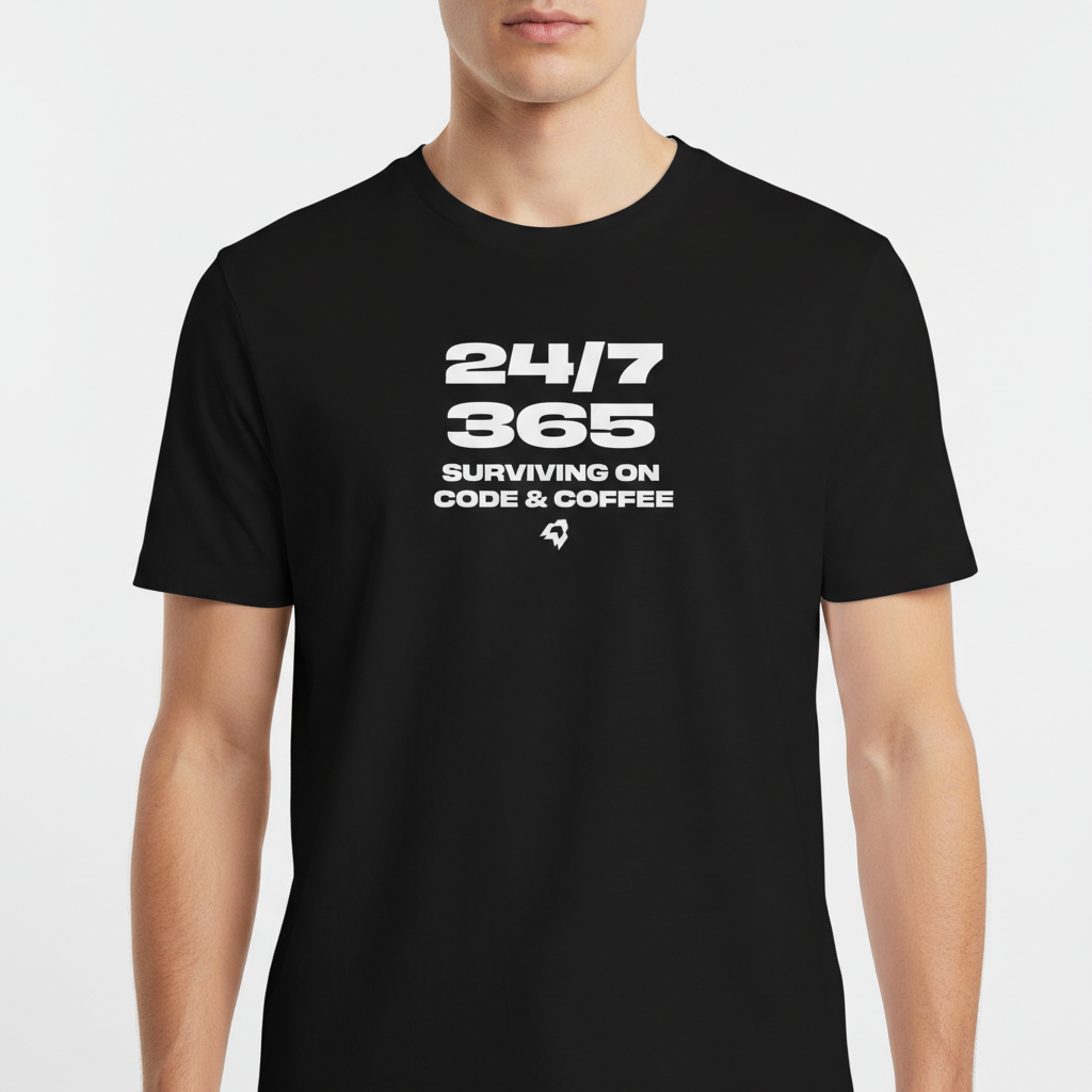 Camiseta com estampa frontal de texto "24/7 365 Surviving on Code & Coffee" em letras grandes, acompanhada por um pequeno símbolo abaixo.