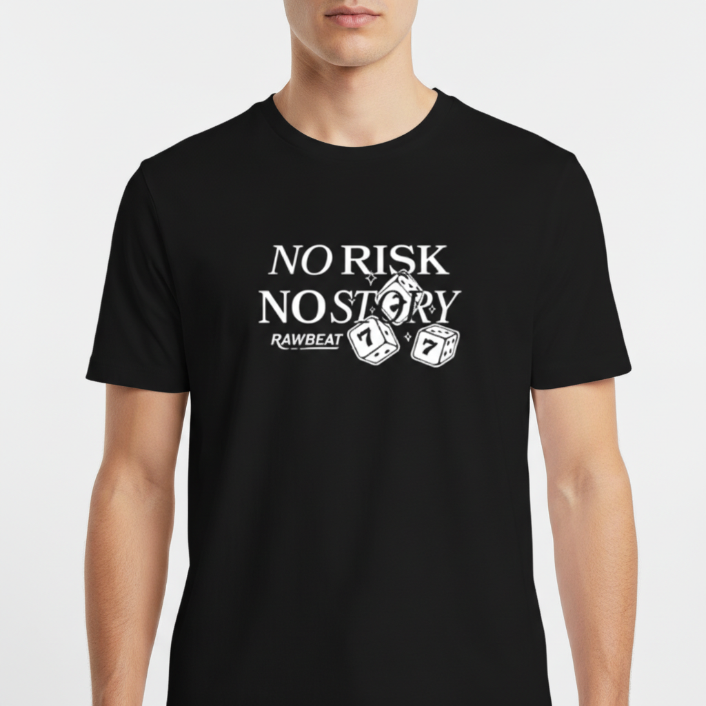"Camiseta Regular Básica 'NO RISK NO STORY"" Camiseta Básica Unissex