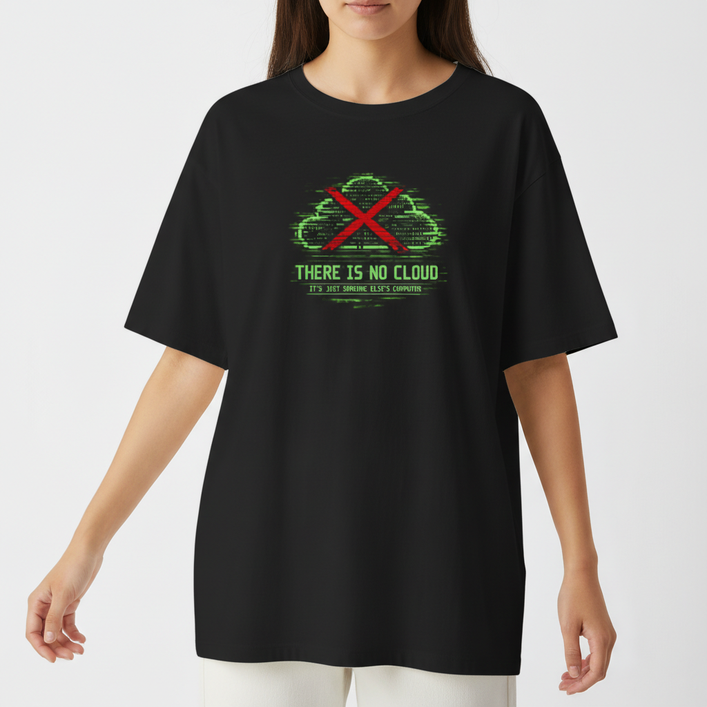 Camiseta com estampa frontal de uma nuvem pixelada em estilo digital cruzada por um X vermelho, acompanhada da frase "THERE IS NO CLOUD It's just someone else's computer".