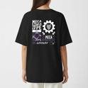 Camiseta com estampa frontal de logotipo e texto "Instituto Federal Pernambuco Campus Caruaru" e estampa traseira com engrenagem, gráficos e texto "Mecatrônica IFPE 2023.1".