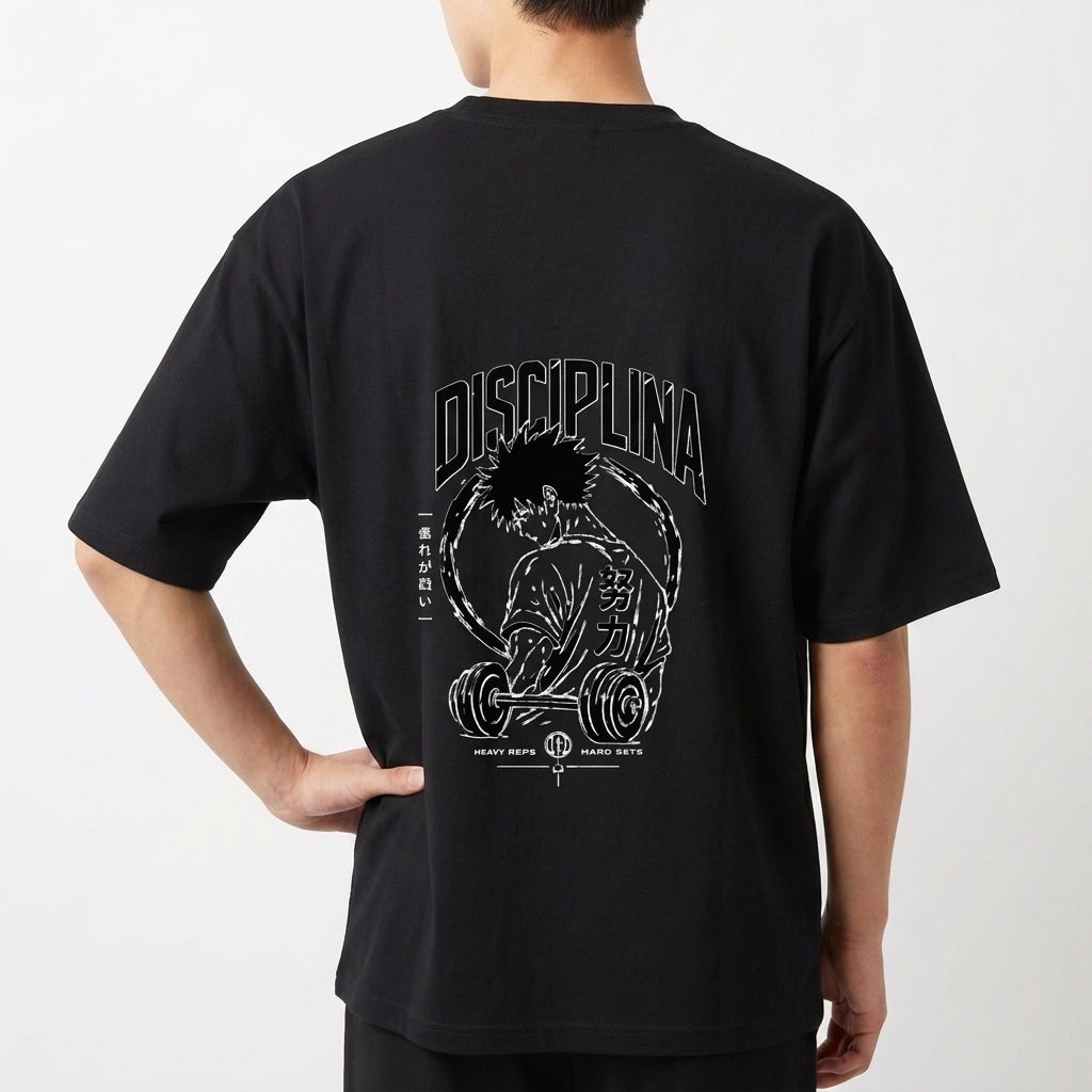 Moletom com estampa frontal de personagem musculoso levantando pesos grandes, cercado por detalhes abstratos e a palavra "DISCIPLINA" em destaque acima.