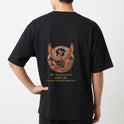 Camiseta com estampa frontal de dragão em círculo com texto "LONG E FENG (DRU) FORÇA E HARMONIA PERFEITA" e estampa traseira de fênix similar e texto correspondente.