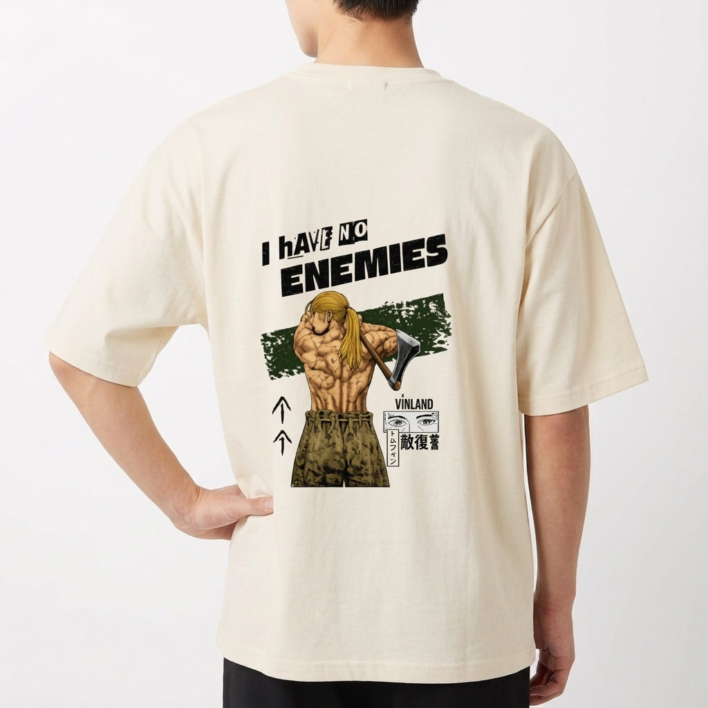 Camiseta com estampa frontal de logotipo estilizado "KRL" e estampa traseira de figura musculosa sem camisa com machado, texto "I have no enemies" e elementos gráficos.