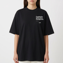Camiseta com estampa frontal de slogan "Capital for Innovative Companies" acompanhado do texto menor "Corporate Venture" e logotipo retangular com sigla.