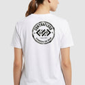 Camiseta com estampa frontal de "Contrafluxo" e flechas estilizadas, e estampa traseira circular com "Contrafluxo", flechas e "Comida de Rua - Desde 2026".