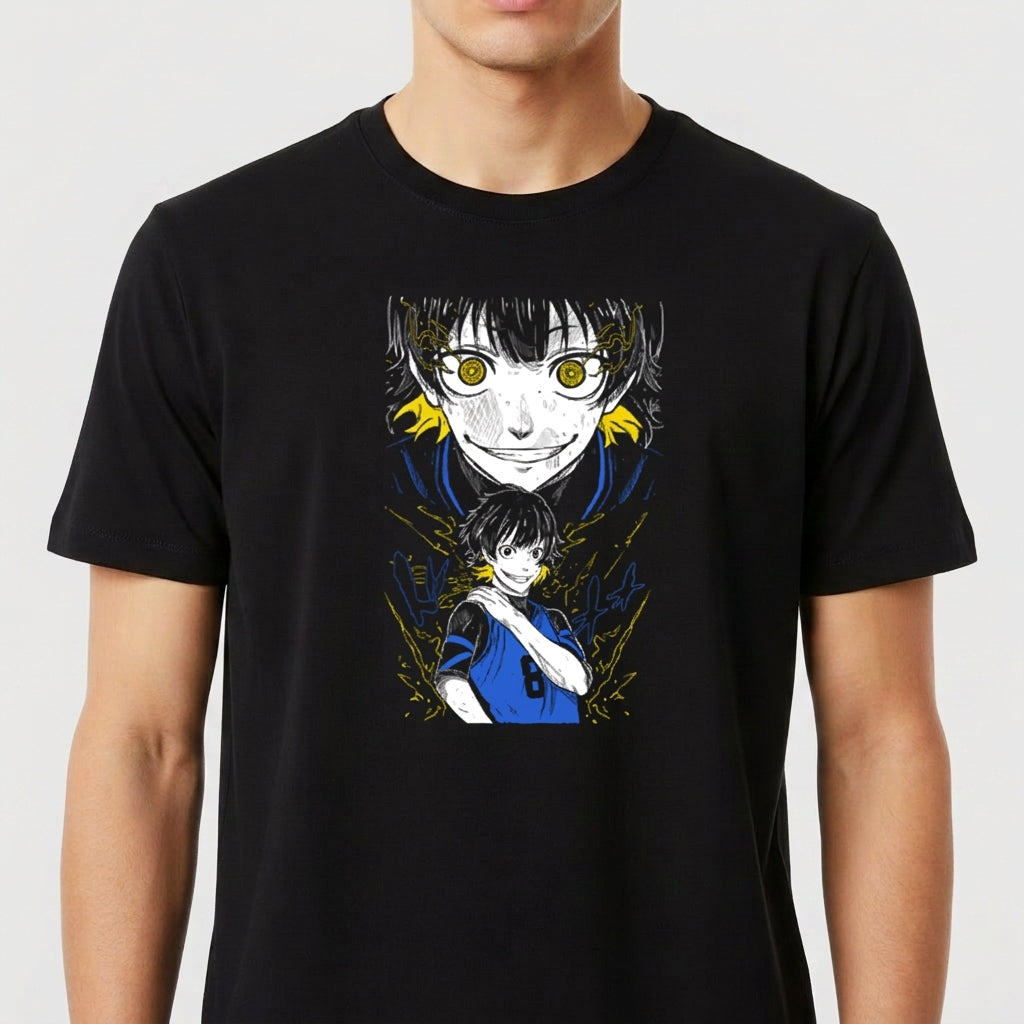 Camiseta com estampa frontal de duas figuras em estilo mangá, com destaque para olhos expressivos, acompanhados de traços dinâmicos e detalhes ilustrativos.