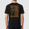 Camiseta com estampa frontal de porta entreaberta com textos e estampa traseira de soldado armado chutando uma porta, cercado por texto "Professional Door Kicker".