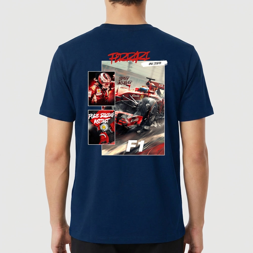 Camiseta com estampa traseira de cena de corrida F1, incluindo piloto, carro em ação, escrita "Ferrari", "Speed Master" e "Race Addict".